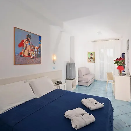 Room In Bb - Ischia-Forio With A Breathtaking View, Above The Poseidon Gardens--3